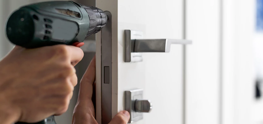 Locksmith For Lock Replacement Near Me in Shafter, CA
