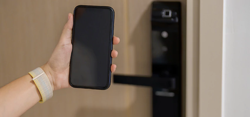 Keypad Wifi Locks Repair And Installation in Shafter, CA