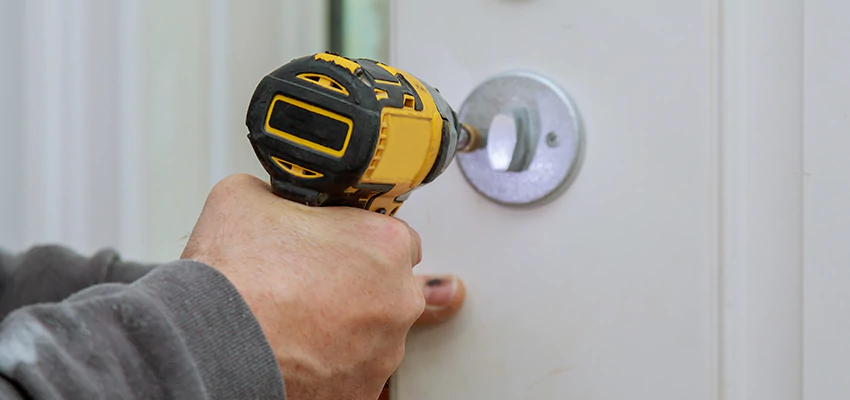 Street Locksmith For Smart Lock Repair in Shafter, CA