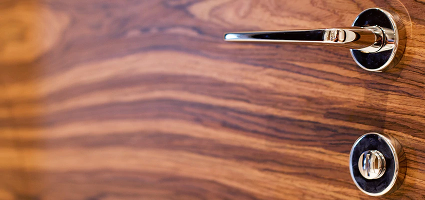 On Demand Locksmith For Key Fobs Repair in Shafter, California